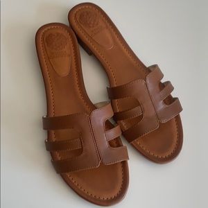 NWT VINCE CAMUTO BROWN LEATHER SANDLES
